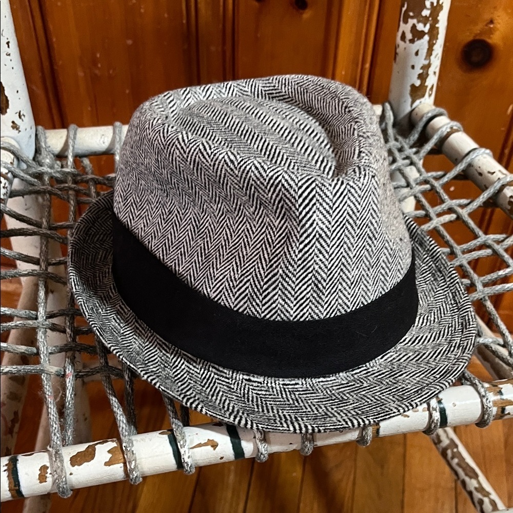 Elegant Women's Herringbone Fedora Hat - Picture 5 of 5